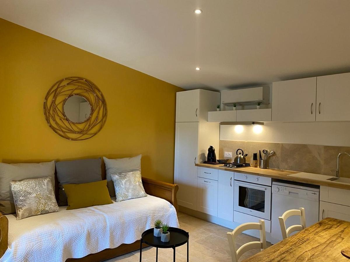 Domaine Du Mas Foucray Aparthotel Les Baux-de-Provence Eksteriør bilde