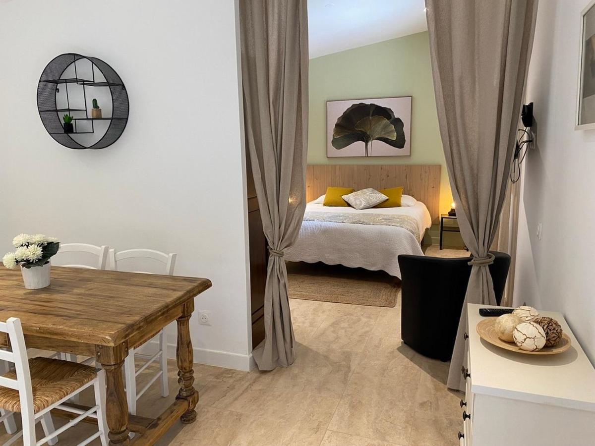 Domaine Du Mas Foucray Aparthotel Les Baux-de-Provence Eksteriør bilde