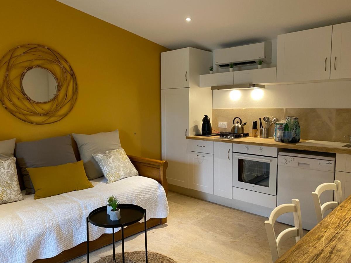 Domaine Du Mas Foucray Aparthotel Les Baux-de-Provence Eksteriør bilde