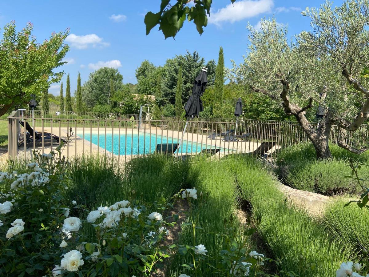 Domaine Du Mas Foucray Aparthotel Les Baux-de-Provence Eksteriør bilde