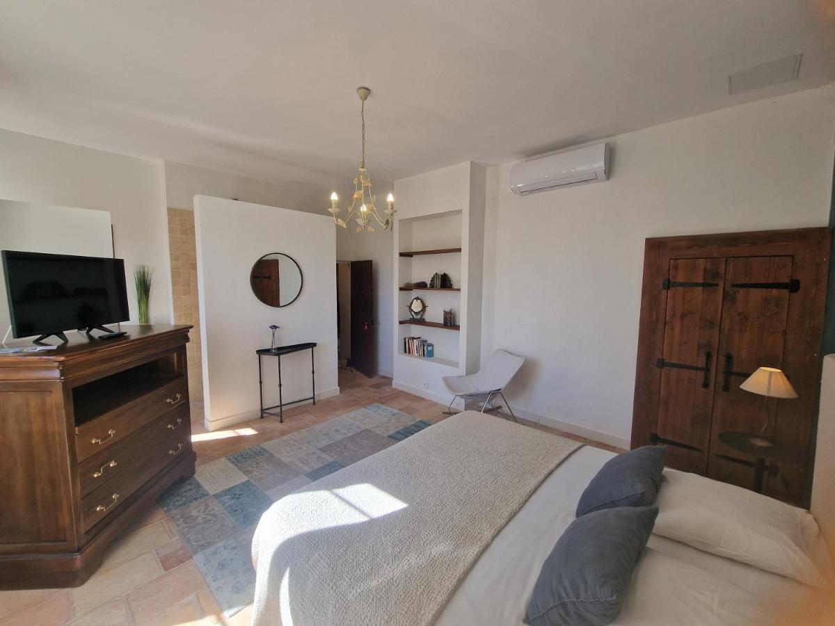 Domaine Du Mas Foucray Aparthotel Les Baux-de-Provence Eksteriør bilde