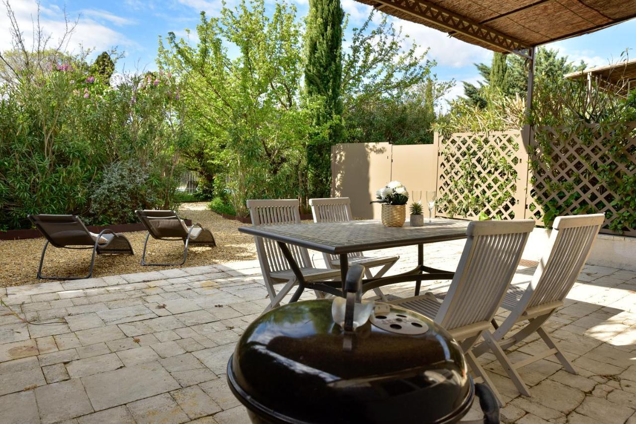 Domaine Du Mas Foucray Aparthotel Les Baux-de-Provence Eksteriør bilde
