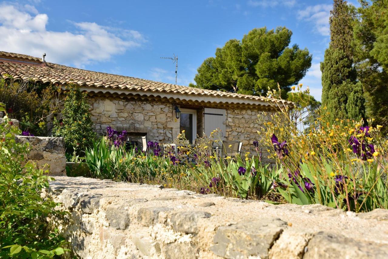 Domaine Du Mas Foucray Aparthotel Les Baux-de-Provence Eksteriør bilde