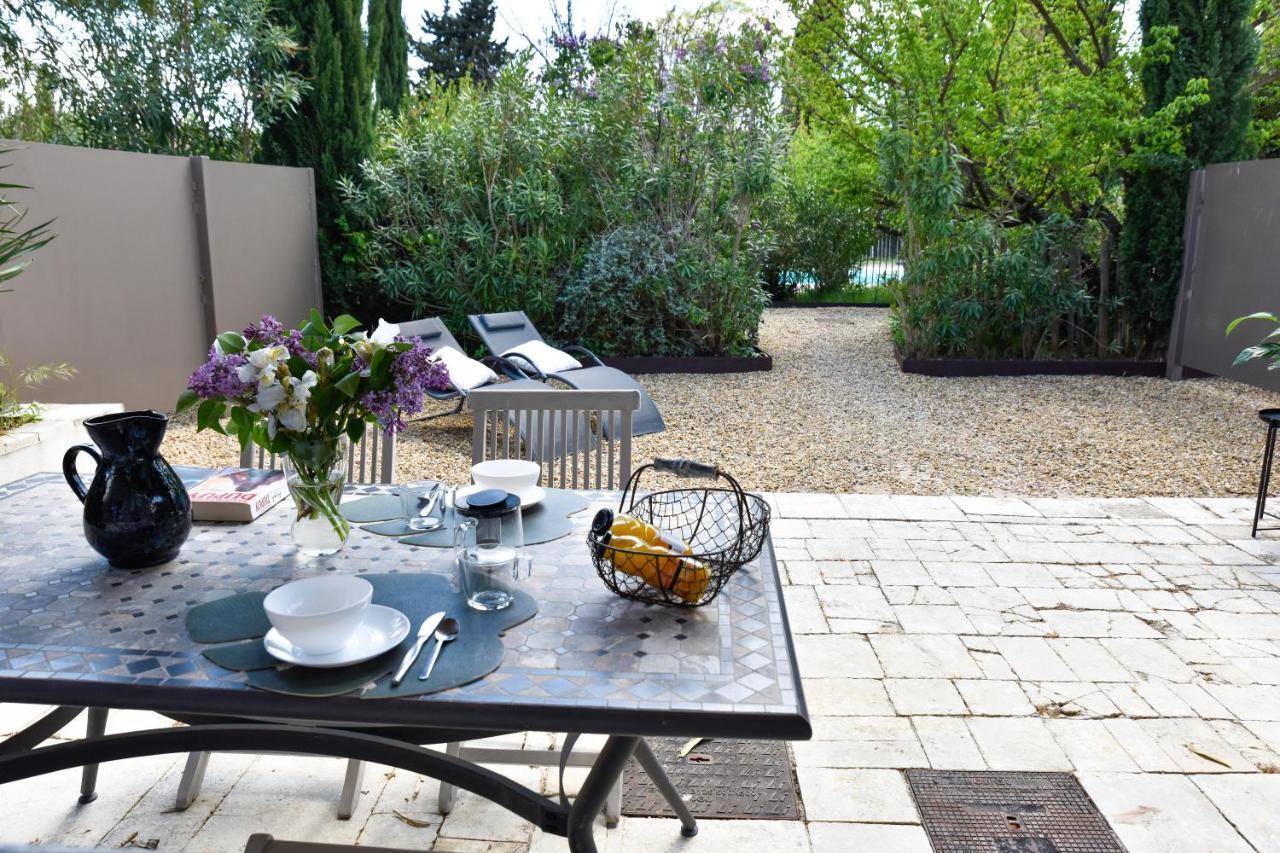 Domaine Du Mas Foucray Aparthotel Les Baux-de-Provence Eksteriør bilde