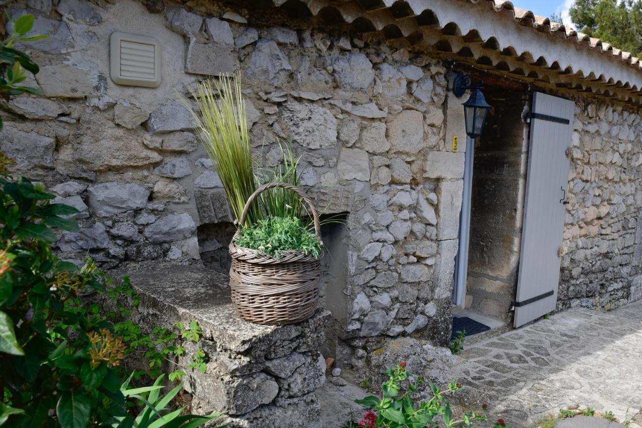 Domaine Du Mas Foucray Aparthotel Les Baux-de-Provence Eksteriør bilde