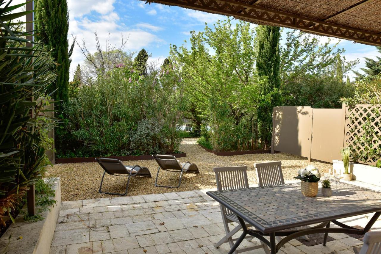 Domaine Du Mas Foucray Aparthotel Les Baux-de-Provence Eksteriør bilde