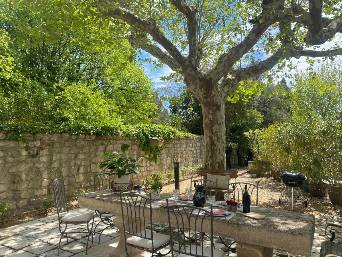 Domaine Du Mas Foucray Aparthotel Les Baux-de-Provence Eksteriør bilde